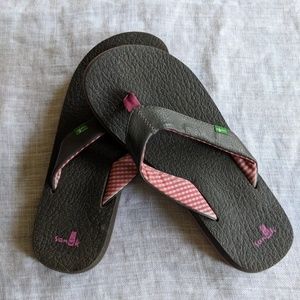 Sanuk flip flops